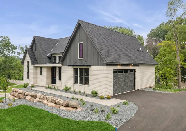 Photo 2 of Single family home for sale at 2706 Lakeview Ct, Saint Paul, MN 55117 | MLS# 7005470 | Listing updated on 2026-08-26