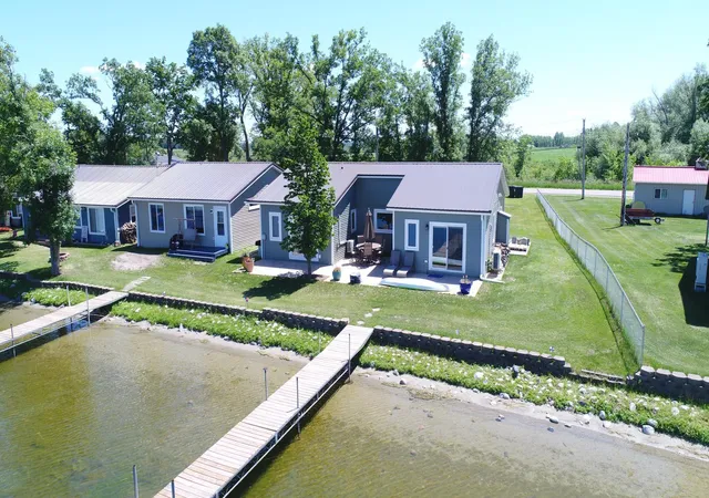 2nd image of 27096 Little Floyd Lake Rd, Detroit Lakes, MN 56501 | MLS# 7005871