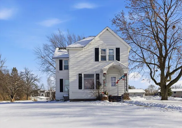 Homes for sale in Hastings, MN | 3525 Vermillion St, Hastings, MN 55033 | MLS# 7005891