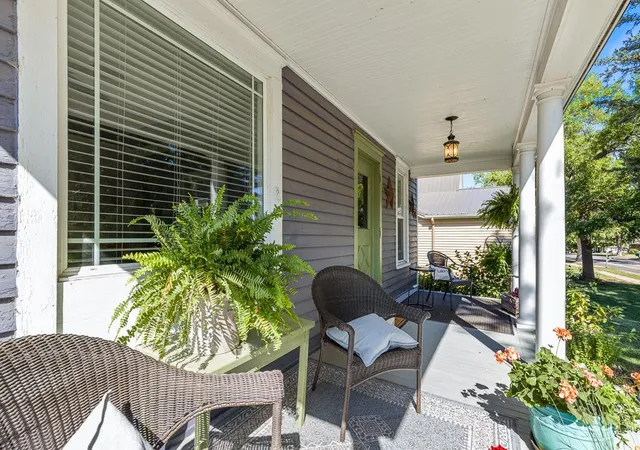 Photo 2 of Single family home for sale at 220 Fremont St S, Lake Benton, MN 56149 | MLS# 7005962 | Listing updated on 2026-08-31