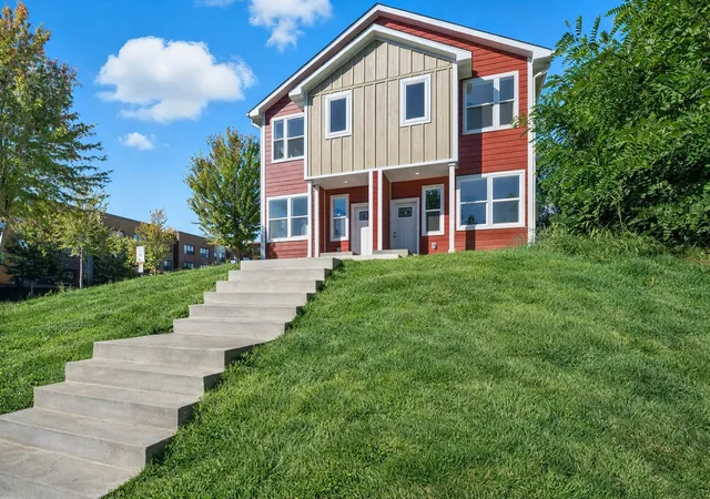 Photo 2 of Townhouse for sale at 3201 N 6th Street, Minneapolis, MN 55412 | MLS# 7005981 | Listing updated on 2026-08-18