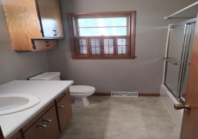 Photo 4 of Single family home for sale at 731 3rd Avenue NE, Sleepy Eye, MN 56085 | MLS# 7006232 | Listing updated on 2026-09-22