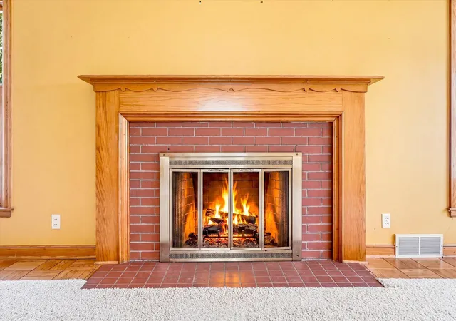 Photo 4 of Sale Pending at 1027 Cedar Ave, Albert Lea, MN 56007 | MLS# 7006332 | Listing updated on 2026-10-04