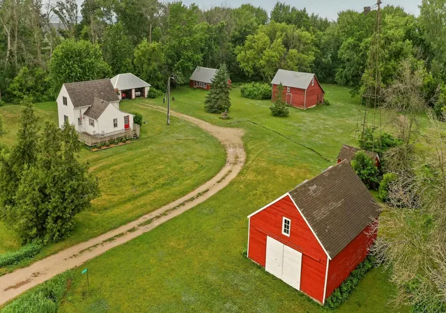 1st image of 70170 325th St, Grand Meadow, MN 55936 | MLS# 7006807
