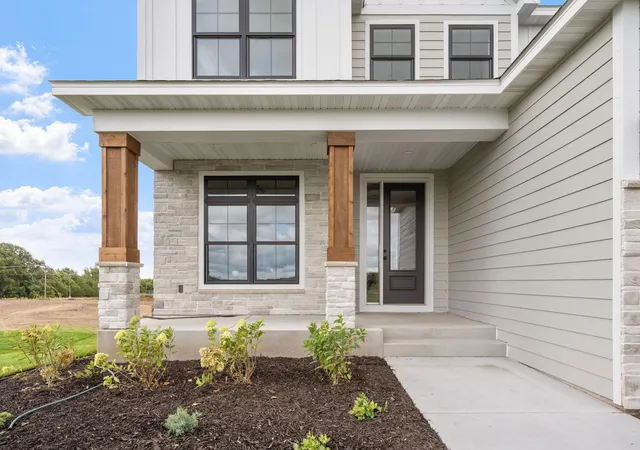 4th image of 15384 Xylite St Ne, Andover, MN 55304 | MLS# 7007060