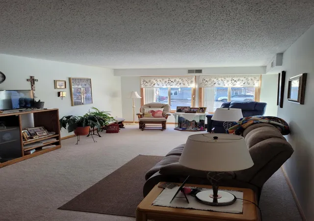 Homes for sale in Alexandria, MN | 912 Hawthorne St #104, Alexandria, MN 56308 | MLS# 7007662