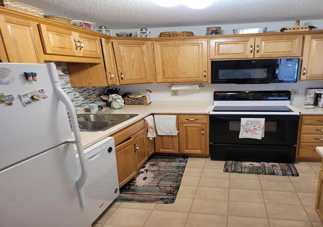Homes for sale in Alexandria, MN | 912 Hawthorne St #104, Alexandria, MN 56308 | MLS# 7007662