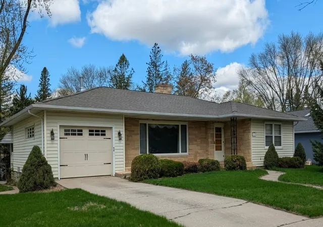 Homes for sale in Montevideo, MN | 1115 N 4th St, Montevideo, MN 56265 | MLS# 7008396