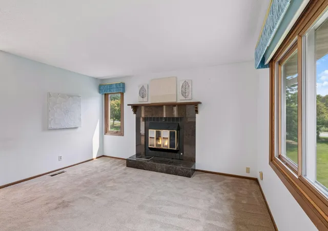 Photo 4 of Single family home for sale at 4122 Goldenrod Ln N, Plymouth, MN 55441 | MLS# 7008414 | Listing updated on 2026-09-07