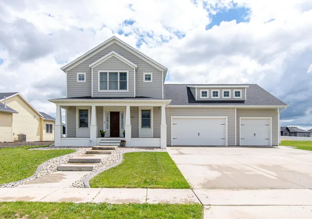 Homes for sale in West Fargo, ND | 4717 11th St W, West Fargo, ND 58078 | MLS# 7008444