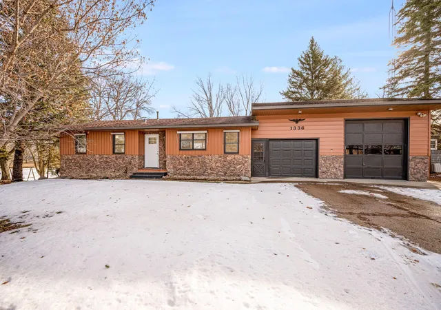 Homes for sale in Fairmont, MN | 1336 Lucia Ave, Fairmont, MN 56031 | MLS# 7008530