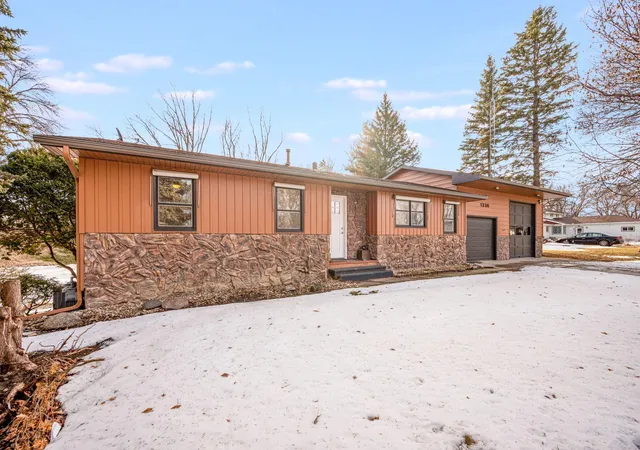 Homes for sale in Fairmont, MN | 1336 Lucia Ave, Fairmont, MN 56031 | MLS# 7008530