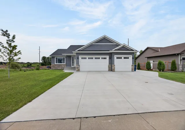 Homes for sale in Chisago City, MN | 11411 Latham Ln, Chisago City, MN 55013 | MLS# 7008717