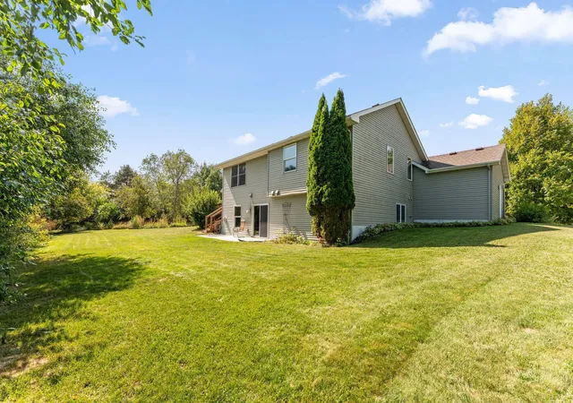 Photo 3 of Single family home for sale at 6608 Tele Ln, Hugo, MN 55038 | MLS# 7008933 | Listing updated on 2026-09-18