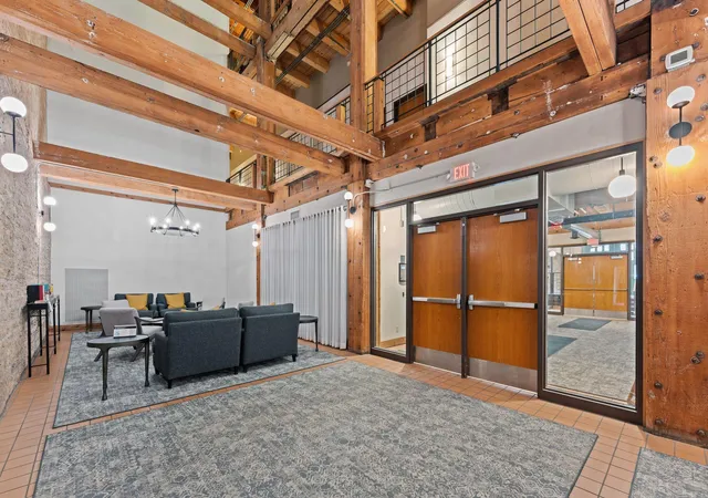 2nd image of 400 N 1St St, Minneapolis, MN 55401