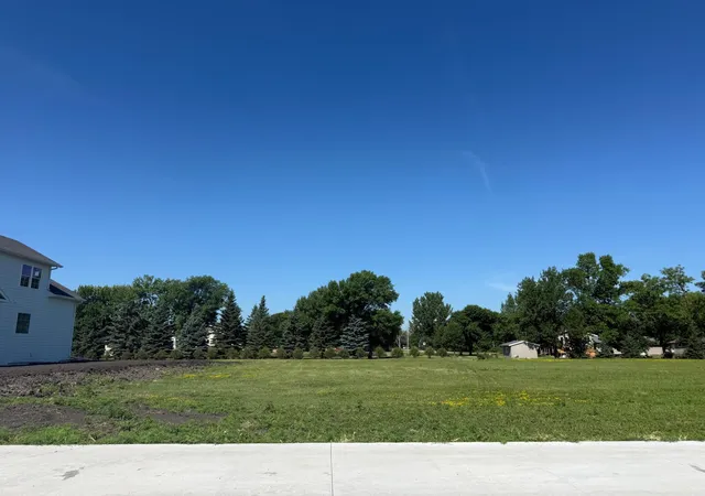 1st image of 5579 31st St S, Fargo, ND 58104 | MLS# 7009091