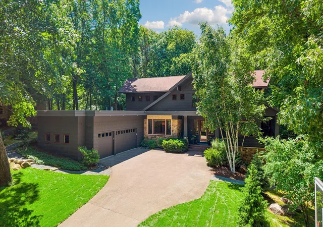 2nd image of 20895 Spencer Ln, Excelsior, MN 55331 | MLS# 7009508