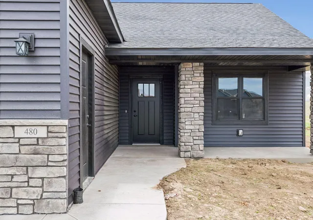 Homes for sale in New Richmond, WI | 480 Coyote Wy, New Richmond, WI 54017 | MLS# 7009710
