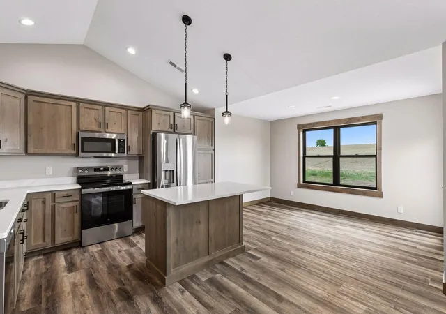 Homes for sale in New Richmond, WI | 480 Coyote Wy, New Richmond, WI 54017 | MLS# 7009710