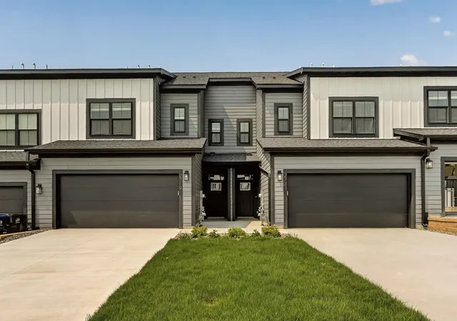 2nd image of 2722 Bentgrass Road Nw, Rochester, MN 55901 | MLS# 7009797