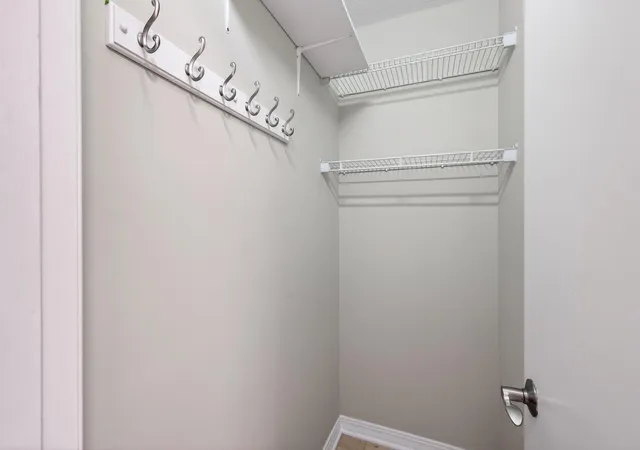 15th image of 2727 W 43rd St #201, Minneapolis, MN 55410 | MLS# 7009949