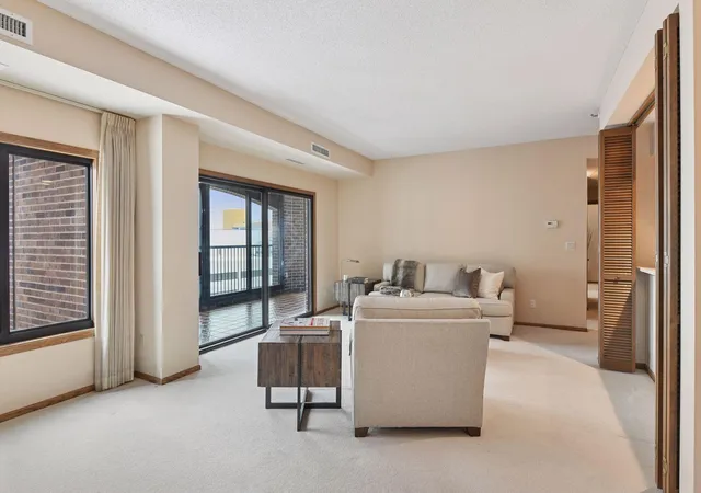 Photo 3 of Condo for sale at 1235 Yale Pl #908, Minneapolis, MN 55403 | MLS# 7010709 | Listing updated on 2026-08-14
