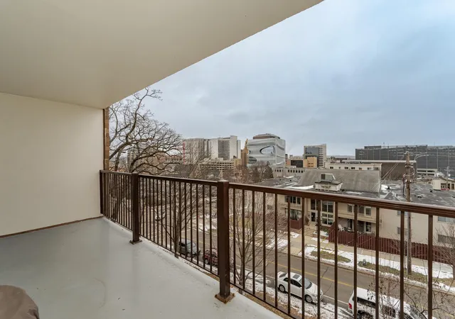 Photo 3 of Condo for sale at 600 4th Street Sw #402, Rochester, MN 55902 | MLS# 7010738 | Listing updated on 2026-09-02
