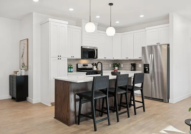 Photo 1 of Single family home for sale at 1270 Bellflower Ln, Owatonna, MN 55060 | MLS# 7010801 | Listing updated on 2026-08-26