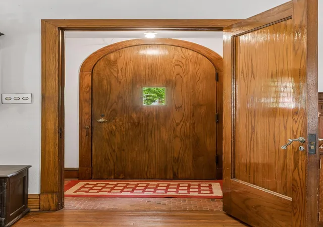 3rd image of 4904 Thomas Ave S, Minneapolis, MN 55410 | MLS# 7010805