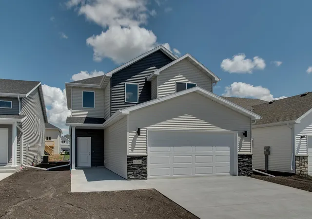 2nd image of 6726 Belding Dr S, Fargo, ND 58104 | MLS# 7010806