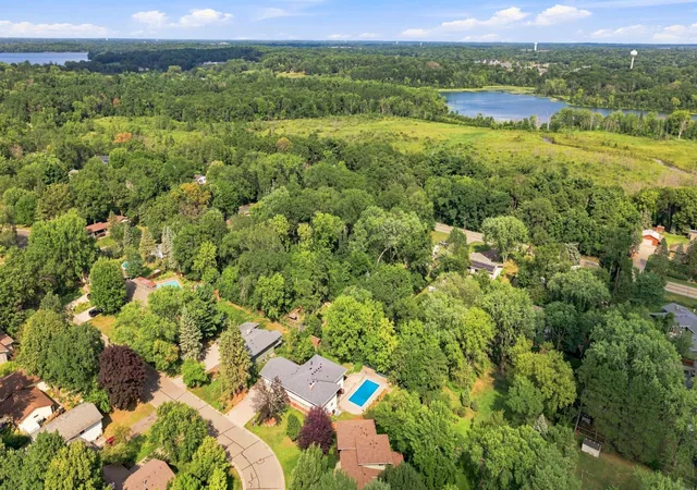 Photo 3 of Single family home for sale at 4340 Rustic Pl, Saint Paul, MN 55126 | MLS# 7010814 | Listing updated on 2026-10-23