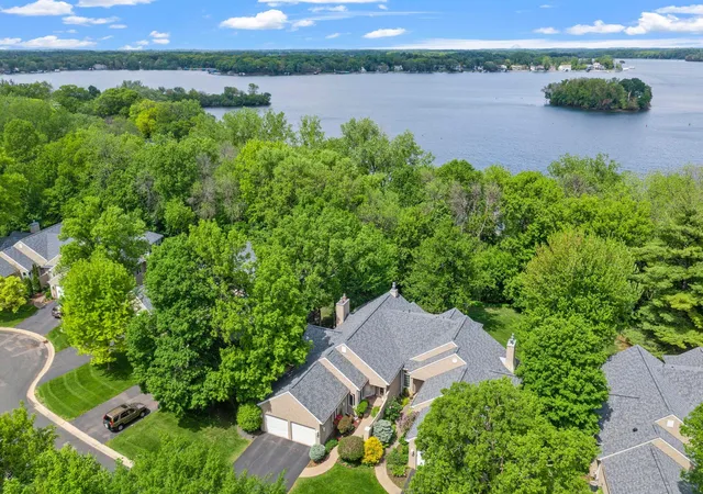 5th image of 23760 Lawtonka Dr, Excelsior, MN 55331 | MLS# 7010981