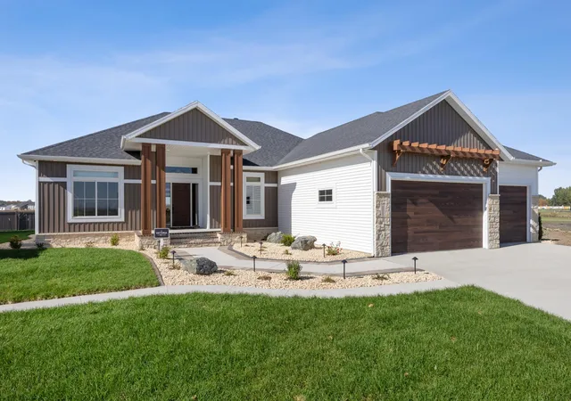 Photo 2 of Single family home for sale at 6833 Sunrise Point, Horace, ND 58047 | MLS# 7011040 | Listing updated on 2026-10-09