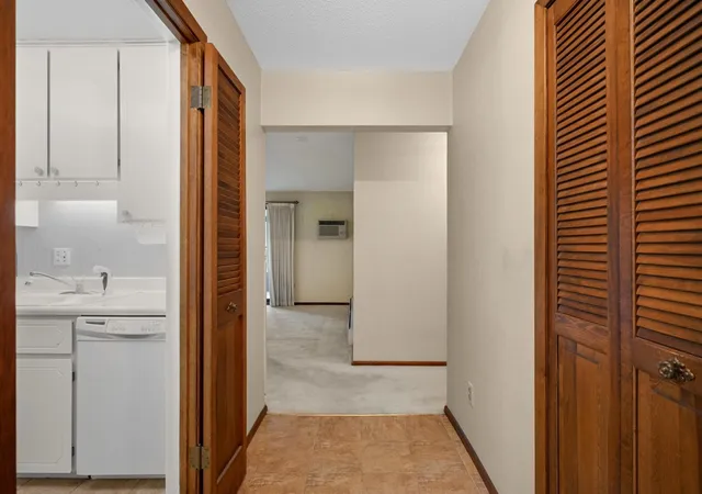Photo 4 of Condo for sale at 4380 Brookside Ct #118, Minneapolis, MN 55436 | MLS# 7011569 | Listing updated on 2026-09-03