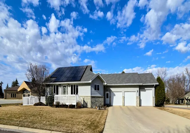 56th image of 807 8th St Sw, Pipestone, MN 56164 | MLS# 7011751