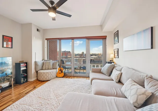 Homes for sale in Minneapolis, MN | 929 Portland Ave #410, Minneapolis, MN 55404 | MLS# 7011840