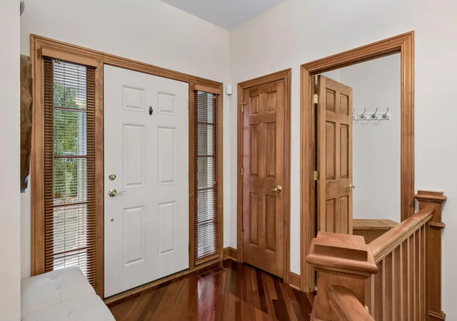 Photo 4 of Single family home for sale at 4010 Sunnyside Rd, Minneapolis, MN 55424 | MLS# 7012318 | Listing updated on 2026-10-22