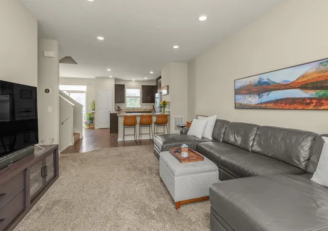 Photo 3 of Sale Pending at 8720 Granite Cir, Saint Paul, MN 55129 | MLS# 7012334 | Listing updated on 2026-09-04