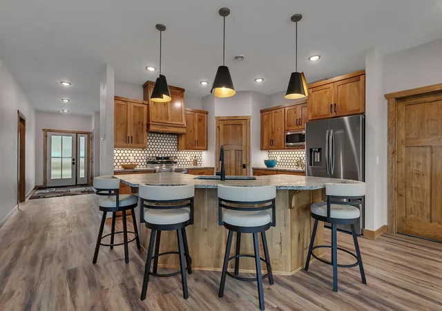 3rd image of 2016 Forest Ct, Saint Cloud, MN 56303 | MLS# 7012443