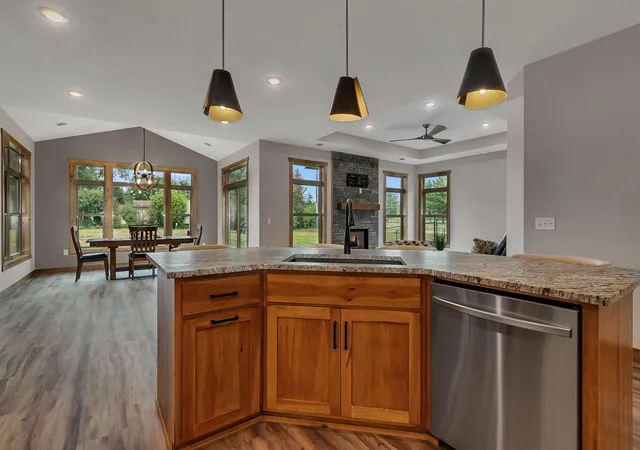 4th image of 2016 Forest Ct, Saint Cloud, MN 56303 | MLS# 7012443