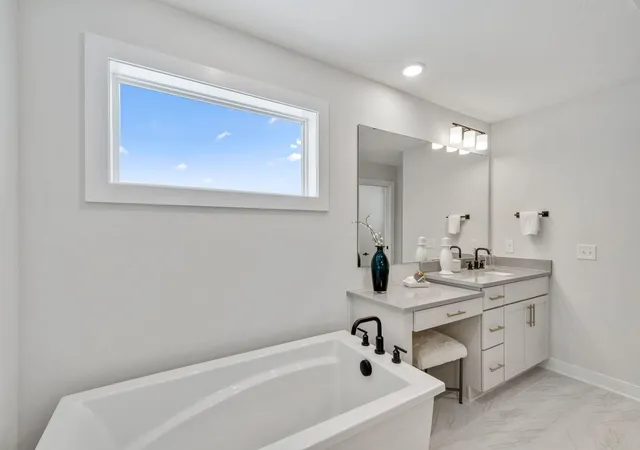 Photo 3 of Single family home for sale at 10261 Shadyview Ln N, Maple Grove, MN 55311 | MLS# 7012507 | Listing updated on 2026-08-27