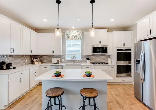 2nd image of 528 Goldenrod Trl, Waconia, MN 55387 | MLS# 7012596