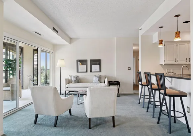4th image of 1201 Yale Pl #407, Minneapolis, MN 55403 | MLS# 7012734