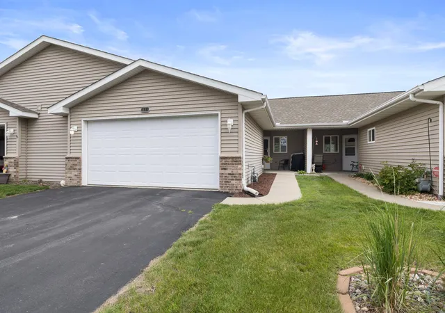 Homes for sale in Maple Lake, MN | 611 Danielson Ct, Maple Lake, MN 55358 | MLS# 7012778