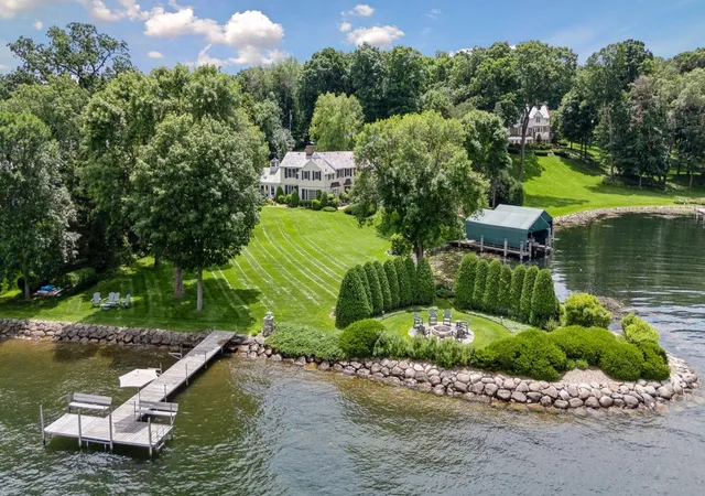 2nd image of 2670 Woolsey Ln, Wayzata, MN 55391 | MLS# 7012967