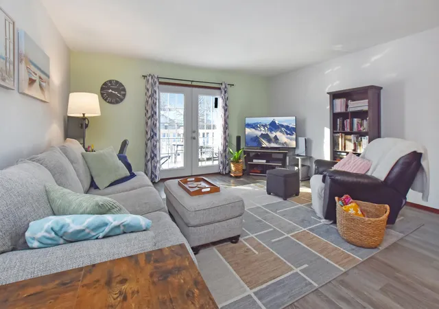 Photo 3 of Single family home for sale at 1860 Mcmenemy St #I, Saint Paul, MN 55117 | MLS# 7013015 | Listing updated on 2026-10-06