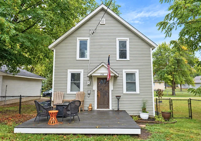 Photo 1 of Single family home for sale at 530 4th Street, Green Isle, MN 55338 | MLS# 7013095 | Listing updated on 2026-10-05