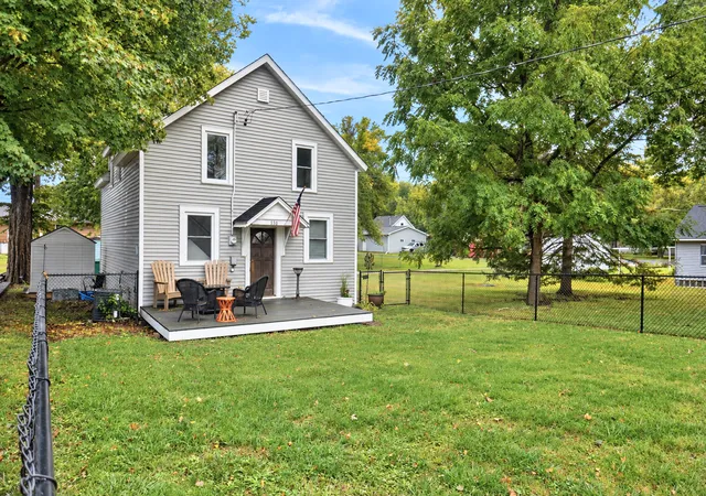 Photo 2 of Single family home for sale at 530 4th Street, Green Isle, MN 55338 | MLS# 7013095 | Listing updated on 2026-09-21