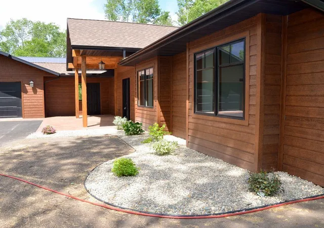 Photo 3 of Single family home for sale at 27222 Is View Dr, Park Rapids, MN 56470 | MLS# 7013412 | Listing updated on 2026-08-20