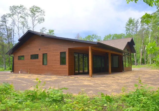 Photo 4 of Single family home for sale at 27222 Is View Dr, Park Rapids, MN 56470 | MLS# 7013412 | Listing updated on 2026-08-20